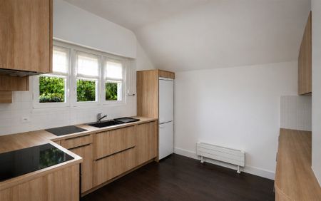 Tout savoir sur cette maison à Bougival - Photo 3
