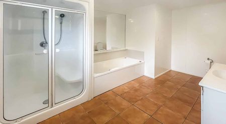 MASTERTON - 3 BEDROOMS - Photo 5