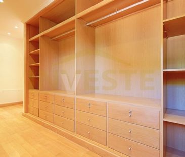 6 room luxury House for rent in Cascais e Estoril, Cascais, Lisbon - Photo 1