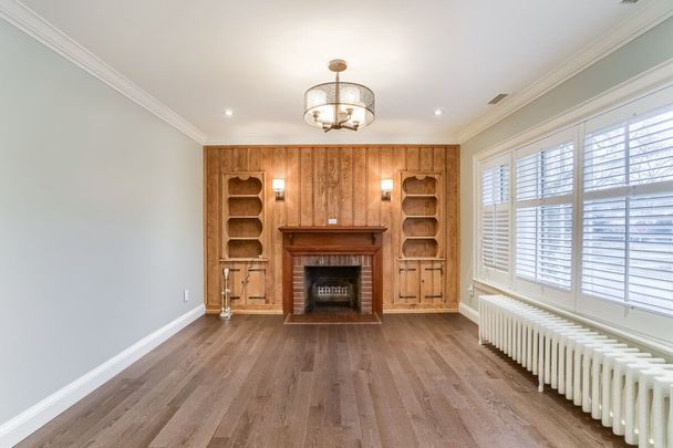 For Lease - 880 Royal York Road, Toronto, Ontario - Photo 1