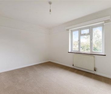 4 bedroom detached house to rent - Photo 4