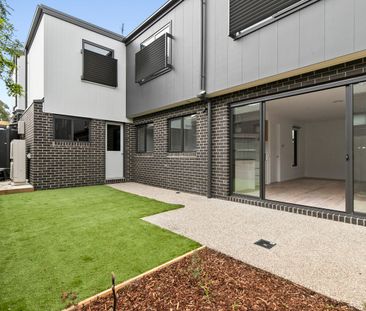 Executive and stylish living - Photo 5
