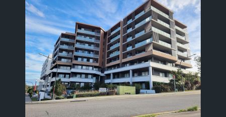 Convenient Ground Floor Apartment - 3 min walk to Tallawong Metro & shops - Photo 3