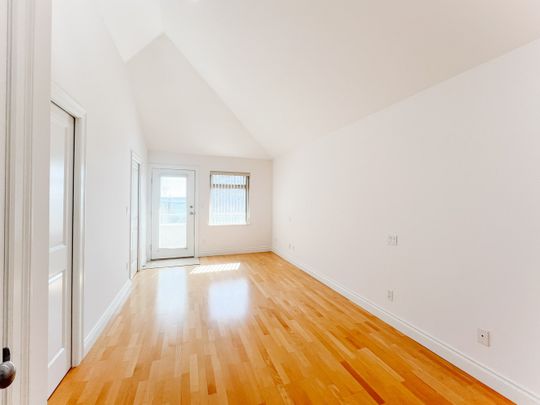 Location, Location! - Photo 1