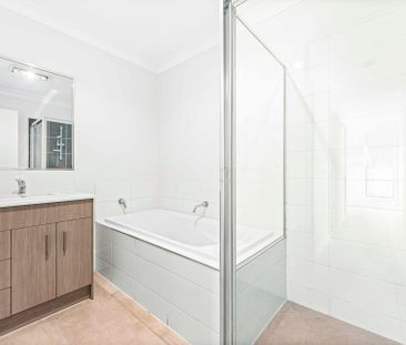 2/83 Sanctuary Drive, Cranley - Photo 5