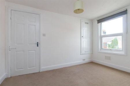1 bedroom end of terrace house to rent - Photo 3