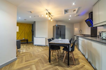 5 bedroom flat to rent - Photo 3