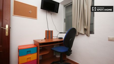 granada, Andalusia 18002 - Photo 2