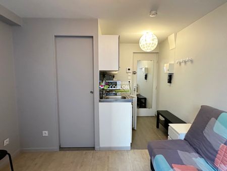 Appartement meublé - 1 pièce - CHAMALIERES (Carrefour Europe) - Photo 2