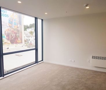 Brand new one bedroom apartment - Photo 6