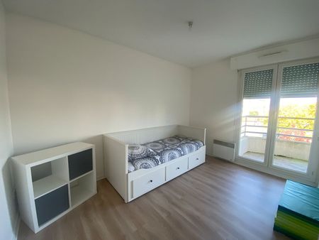 Appartement Corbeil Essonnes 3 pièce(s) 57.04 m2 - Photo 2