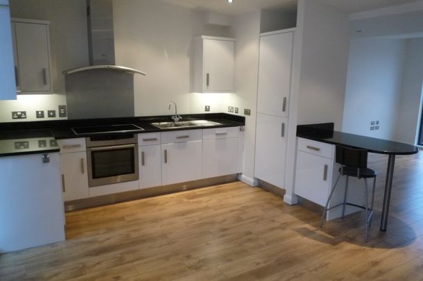 2 bed Apartment - To Let - Photo 1