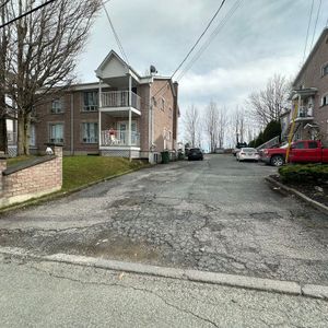 Appartement 4 1/2 A Louer - Photo 2