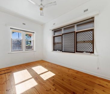 Charming Character Home in Prime Salisbury Location - Photo 2