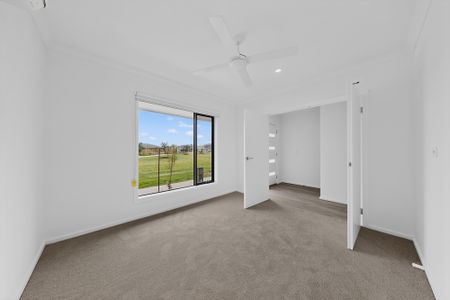 22 Jandakot, Point Cook VIC 3030 - House For Rent | Domain - Photo 5