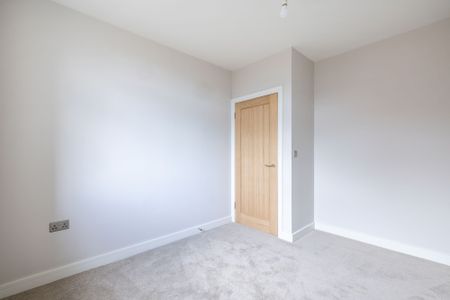 To Let 4 Bedroom House - Photo 4