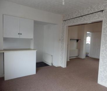 3 bedroom end of terrace house to rent - Photo 1