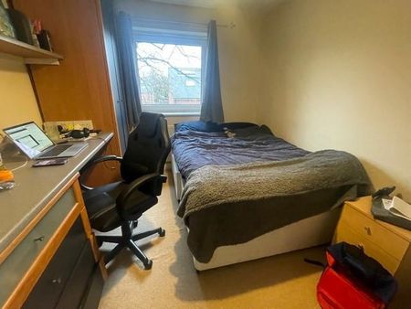 3 bedroom private hall to rent - Photo 3