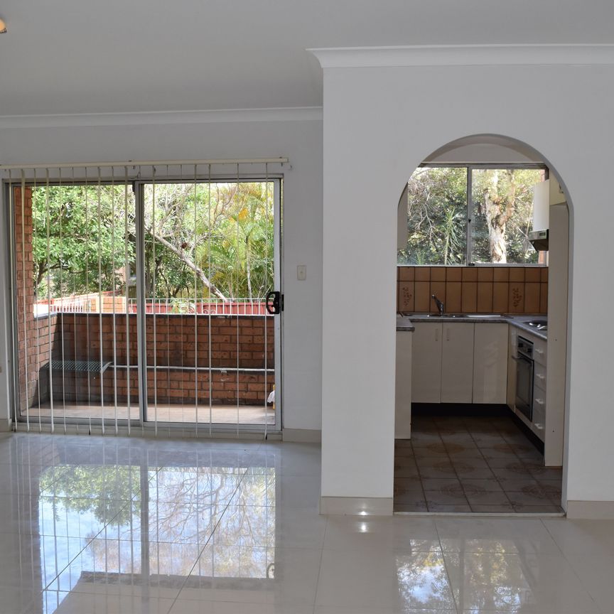 2 Bedroom Unit in a Perfect Location! - Photo 1