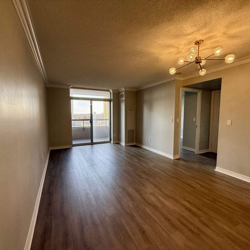 For Lease - 18 Sommerset Way Unit# 1012, Toronto, Ontario - Photo 1