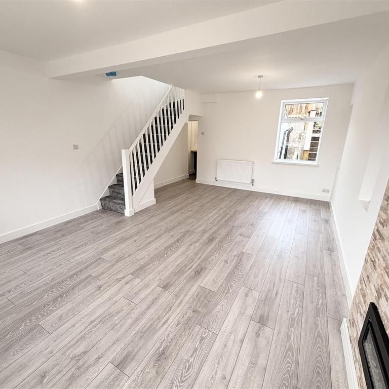 3 bedroom house to rent - Photo 1