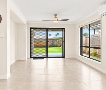 Comfortable Living with Modern Features! - Photo 2