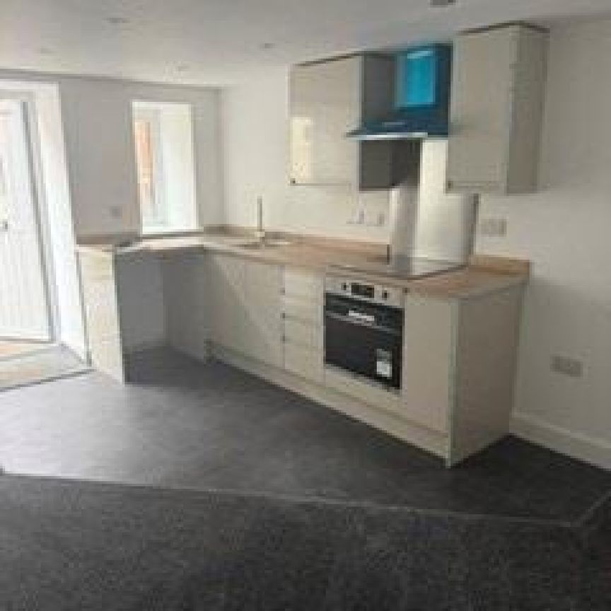 OAKENGATES, TELFORD - £750 pcm - Photo 1