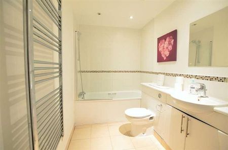 Mosaic Apartment, High Street, Slough, SL1 - Photo 3