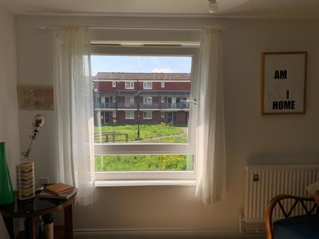 1 Bed Flat, Victoria Crescent, N15 - Photo 4