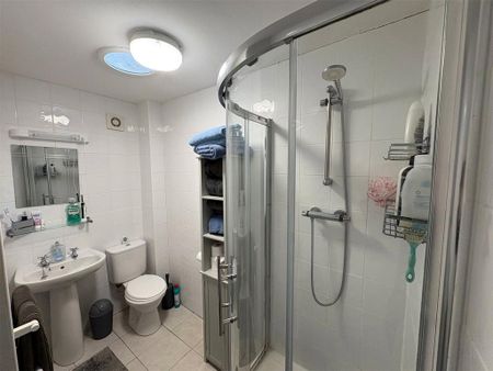 2 bedroom bungalow to rent - Photo 3