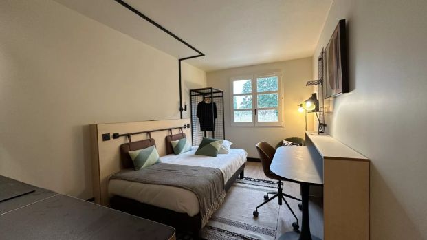 Dans Résidence Hôtelière, Studio meublé de 19 m2, Royalieu proche de l'ESCOM - Photo 1