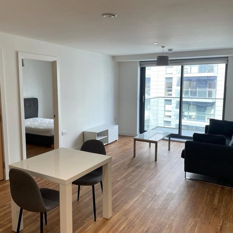 2 bedroom flat to rent - Photo 1