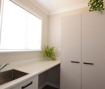 15 Worcester Street, Levin - Photo 2