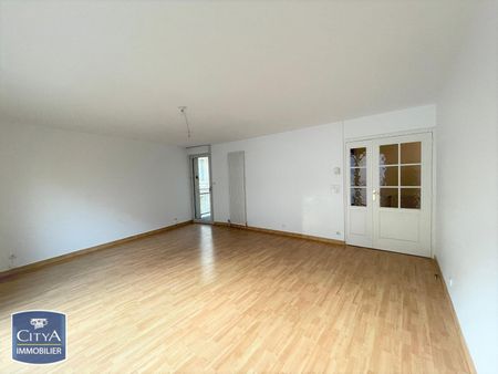 Location Appartement 4 pièces 103m² LE MANS 72000 - Photo 2