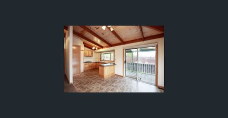 3 Bedroom Family Home, Centrally Located - Photo 4