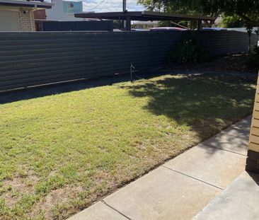 Quiet Unit in small group - Photo 4