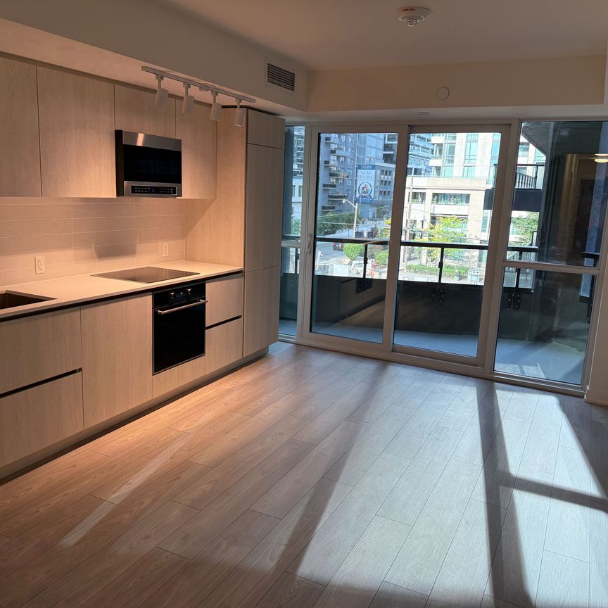 For Lease - 110 Broadway Avenue Unit# 305, Toronto, Ontario - Photo 1