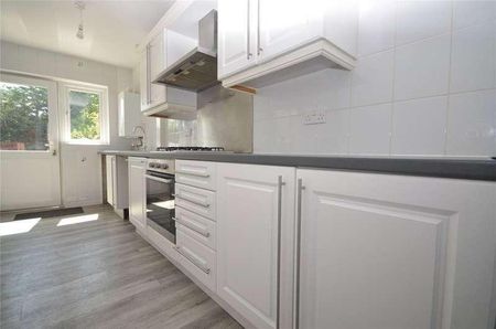 Nelson Road, Rainham, Essex, RM13 - Photo 5