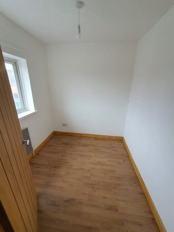 4 Bed Terraced House, Butler Street, M4 - Photo 2