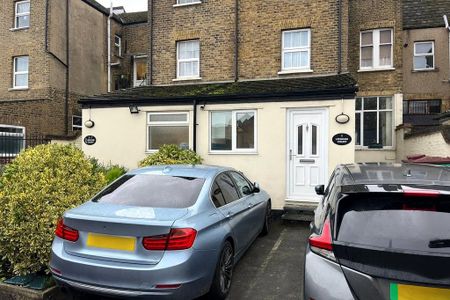 1 bedroom apartment to rent - Photo 2