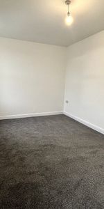 Wellington Street - Photo 3