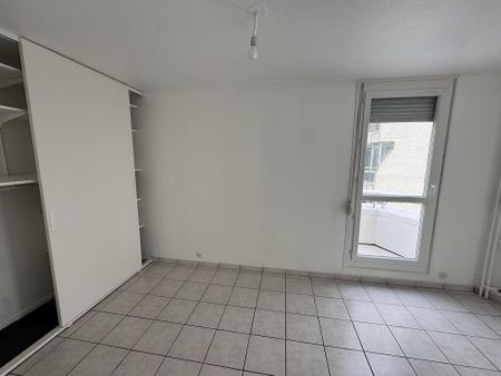 Location Appartement 4 pièces 82m² CRETEIL 94000 - Photo 3