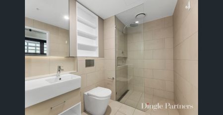 UNFURNISHED Modern Luxury One Bedroom Apartment! - Photo 3