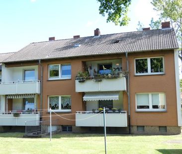 Ideale Erdgeschoss-Wohnung mit Balkon in sehr ruhiger Lage - Photo 1