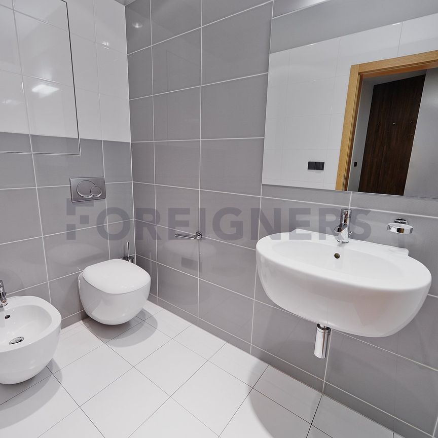 Apartment for rent, 3+kk - 2 bedrooms, 94m - Photo 1