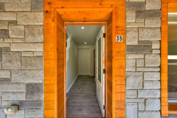 For Lease - 35 Duncombe Boulevard Unit# Unit 3, Toronto, Ontario - Photo 1