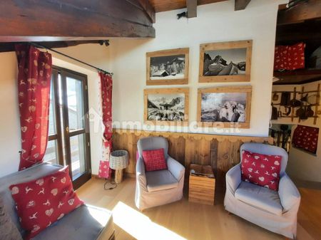 Mansarda via della Vittoria 1, Centro, Courmayeur - Foto 2