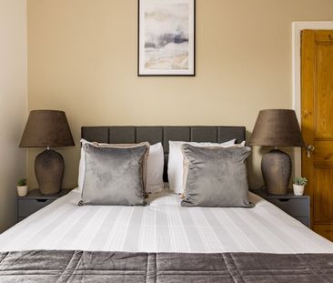 2 Bed Flat, Midmoor Road, SW12 - Photo 4