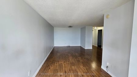 53 McCaul Street #646 - Photo 2