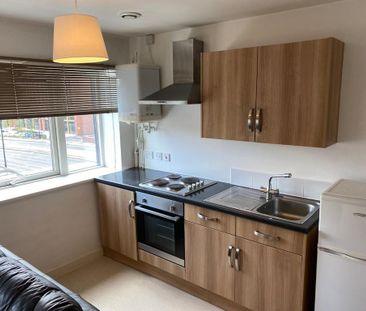 Studio to rent - Photo 3